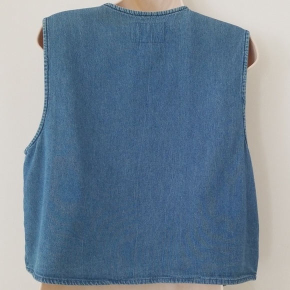 Tom Tom Blues Floral Embroidered Denim Jean Vest - Picture 5 of 8
